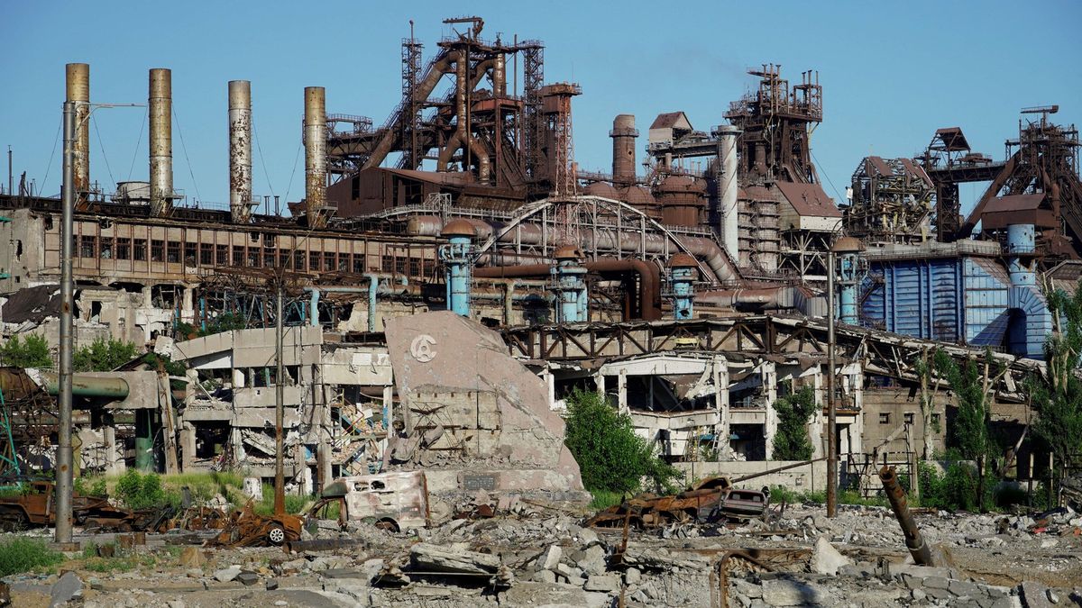 Nejen obilí. Rusko na Ukrajině rabuje i ocel za miliardy